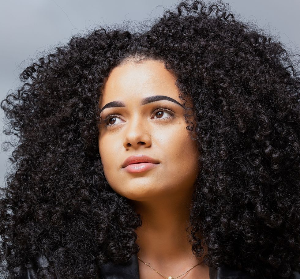 A Cheat Sheet For Woman With Curly Hair: 4 Easy Tips To Help Define Those Curls