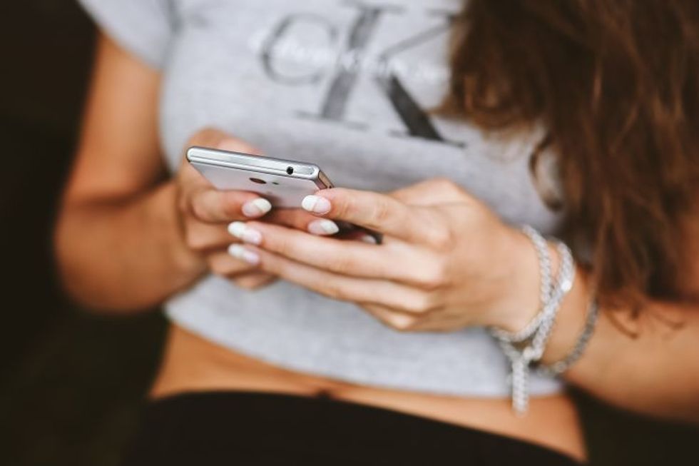 5 Things Your Best Friend Will Text You When It's An SOS