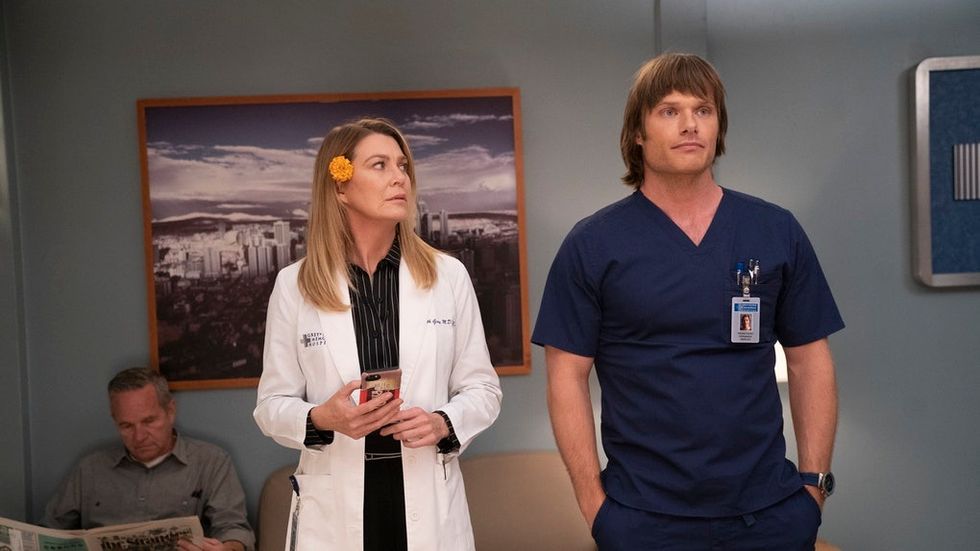 37 Thoughts You Have When You Start A New TV Show On Netflix With Someone Else