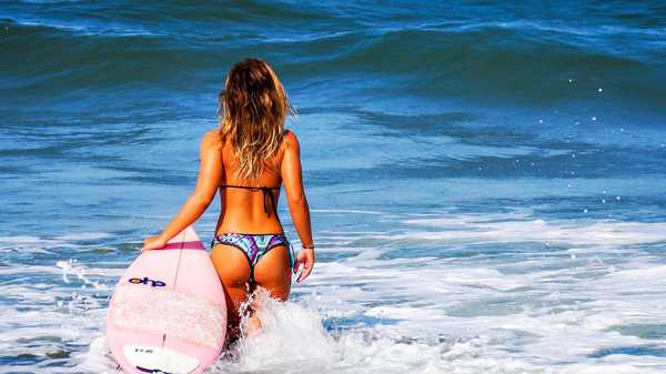 The Most Realistic Spring Break Check-List For College Girls EVER