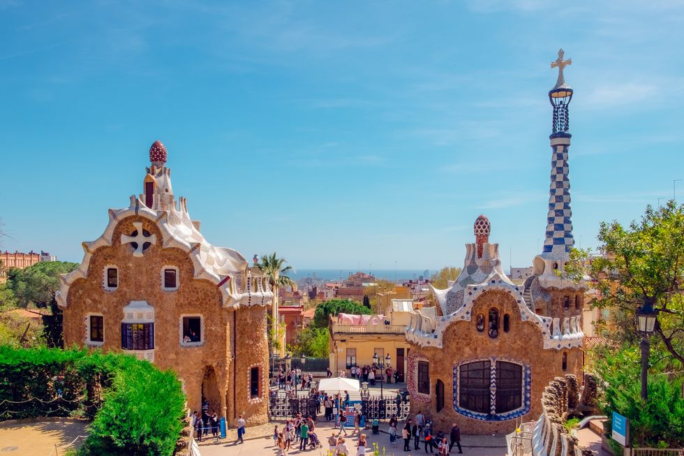 5 Reasons To Drop EVERYTHING And Visit Barcelona Today