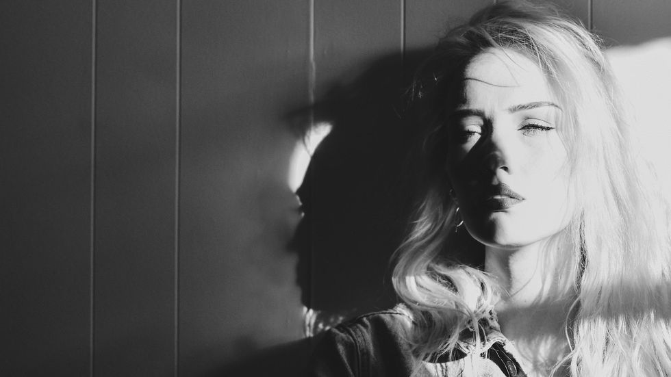 Cutting Ties With Your Ex Is Everything You Need To Get Through This Breakup