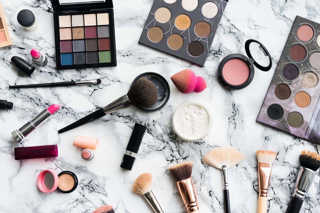 14 Suggestions From My Makeup Case