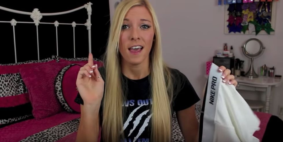 6 Things To Know About Dating The Girl Who Lives In Her Nike Shorts And T-Shirts