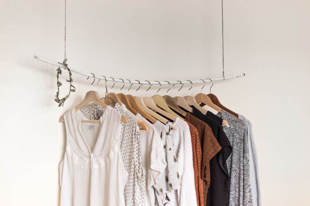 5 Reasons To Buy Clothes From Secondhand Stores