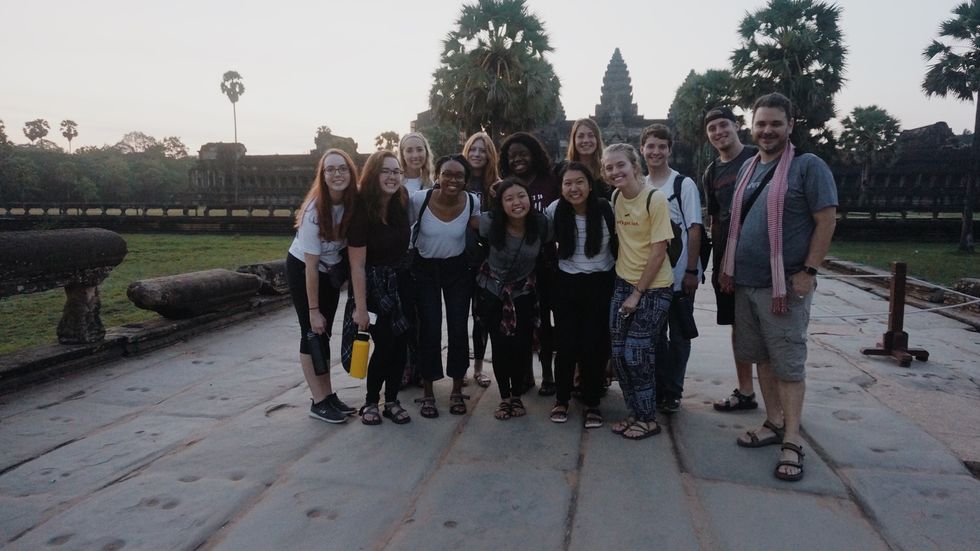 22 Things To Do With Your Friends Before You Graduate