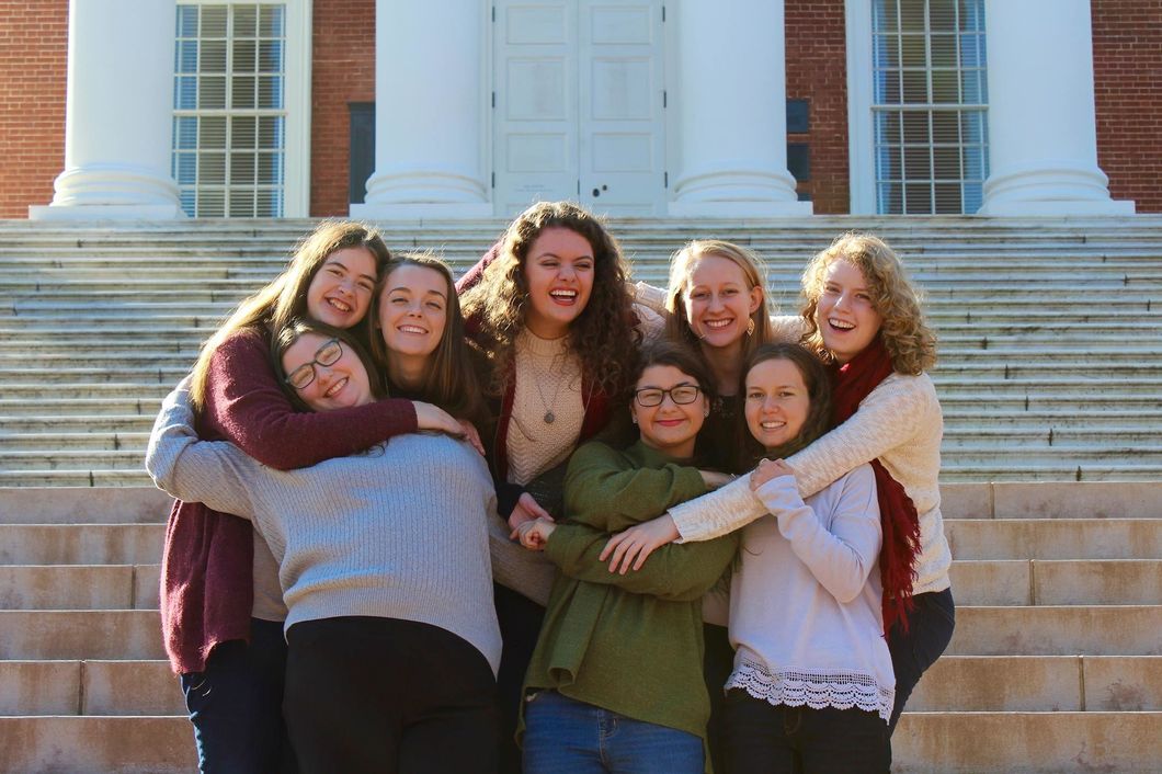 23 Things You'll Undoubtedly Face When You Put 8 College Girls Under ONE Roof