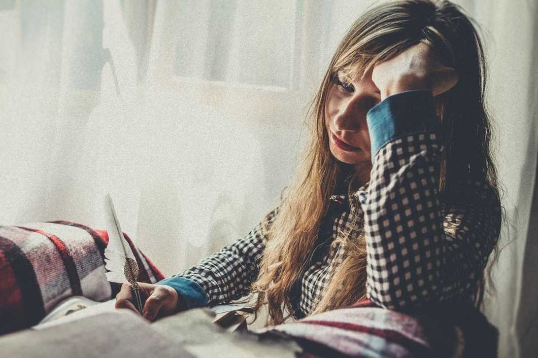 For Those Who Don't Have Anxiety, These Are 13 Ways To Describe What It Feels Like