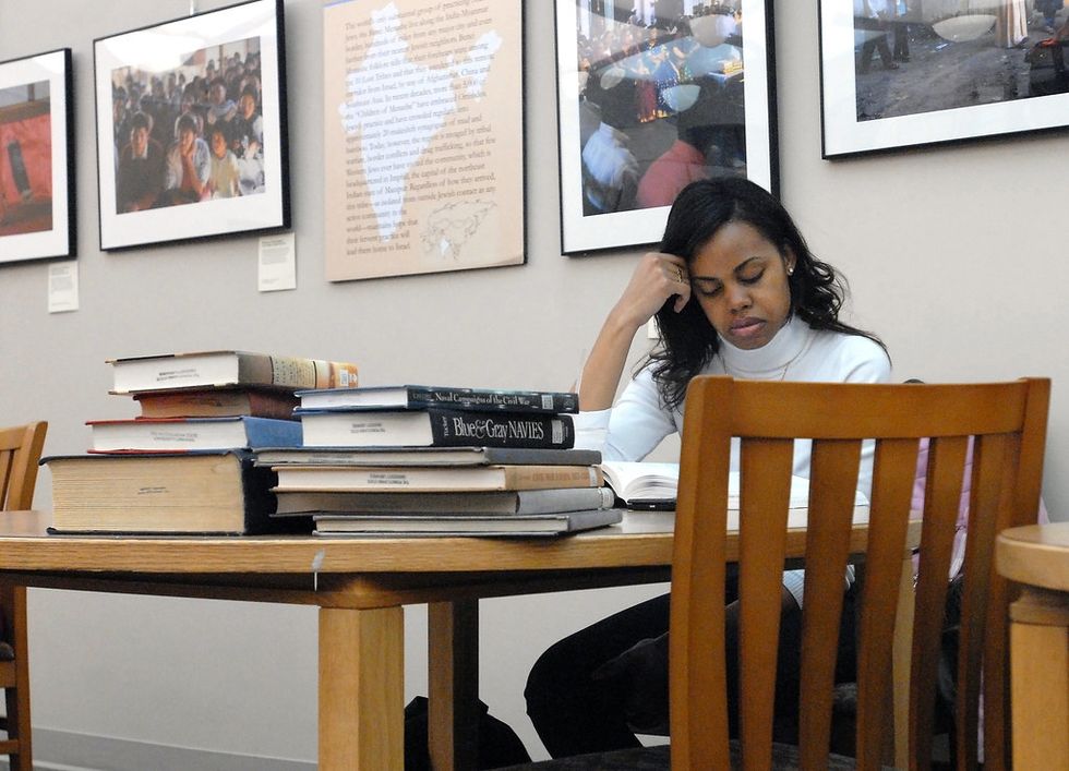 8 Signs You're Juuust Barely Making It To The End Of The Semester