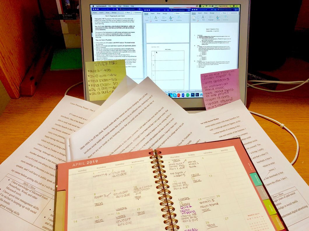 11 Thoughts Every College Student Has During The Last Month Of The Semester