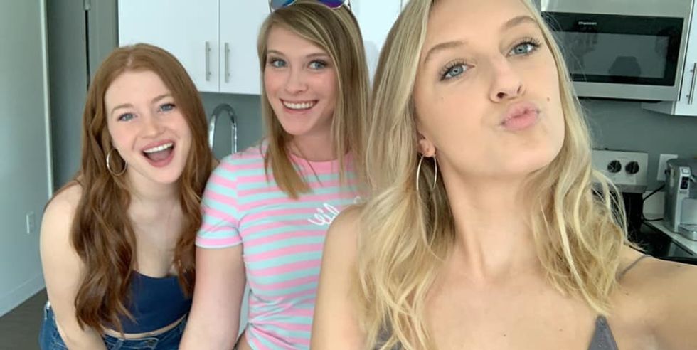 5 Red Flags That Your Crush Is Talking To Other Girls