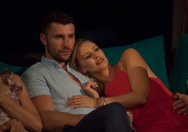 No, Really, He's Just NOT That Into You, Here Are 6 Ways To Know