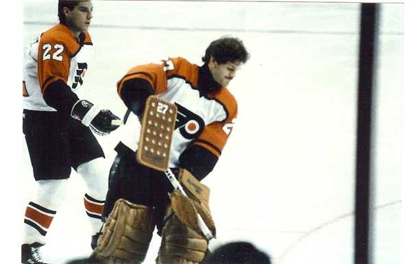 Top 5 Brawls In Flyers/Leafs History