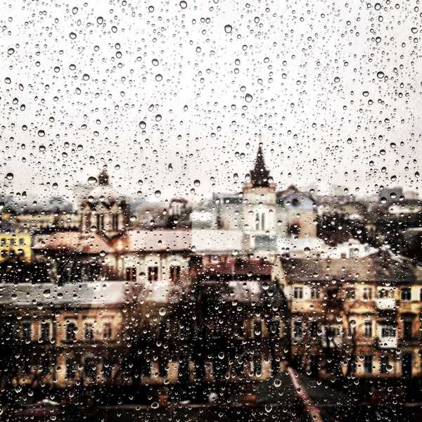 10 Reasons To Love Rainy Days