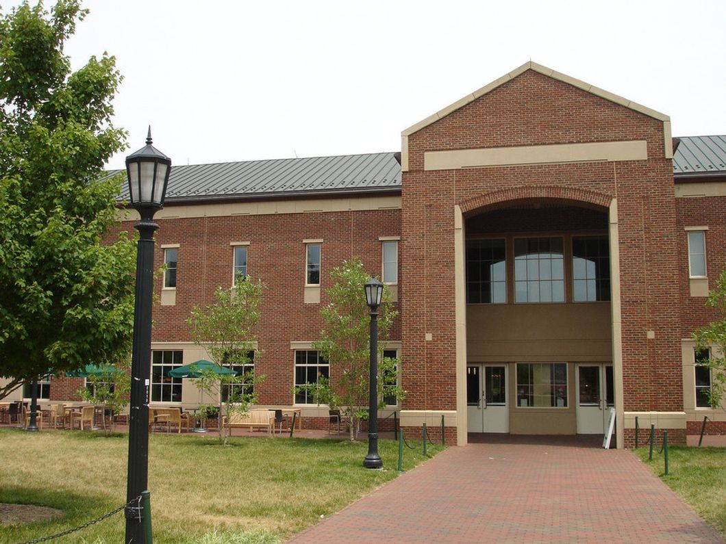 12 Things That You Learn To Appreciate About The Dining Hall After You Get Rid Of Your Meal Plan