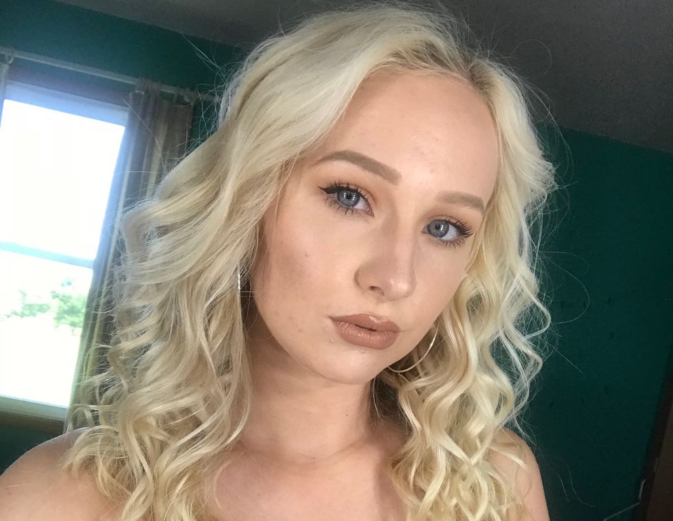 The College Girl's Guide On What Makeup You Should Spend Your Moolah On