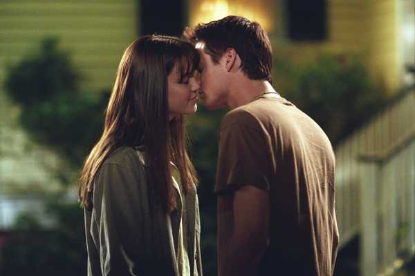 To The College Girl Feeling Sad, Remember This When You’re Going Through That ‘Almost Relationship’ Breakup