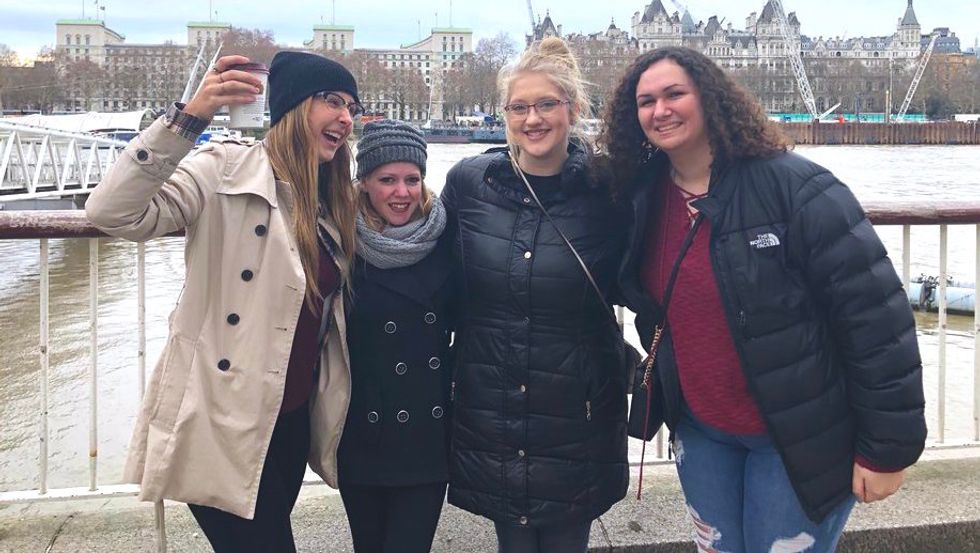 25 One-Liners You Could Only Ever Get Away With Saying To Your College Roommates