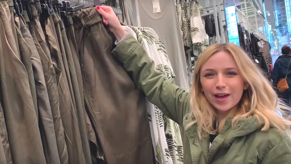 20 Thoughts Shopping Addicts Have Even If Their Bank Account Balance Is, Like, $20.20