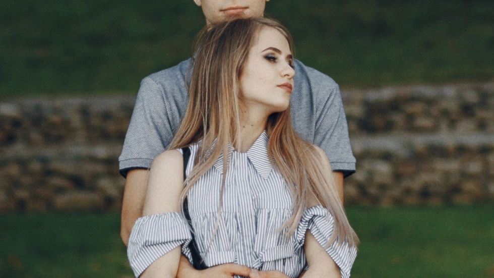 To The Girl Telling Herself She Doesn't 'Catch Feelings,' Stop Lying To Yourself