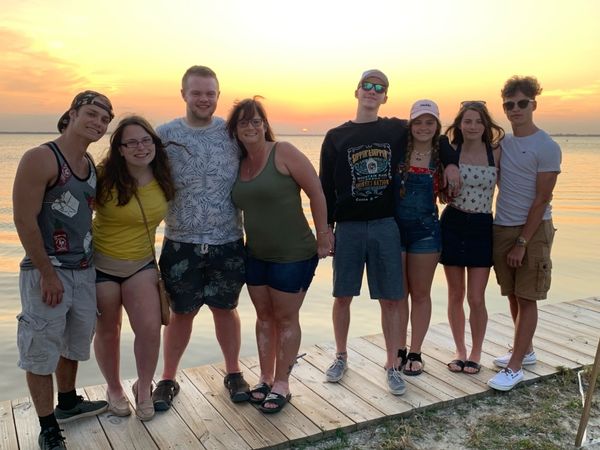 13 Signs Your Boyfriend's Family Officially Considers You To Be On Of Their Own