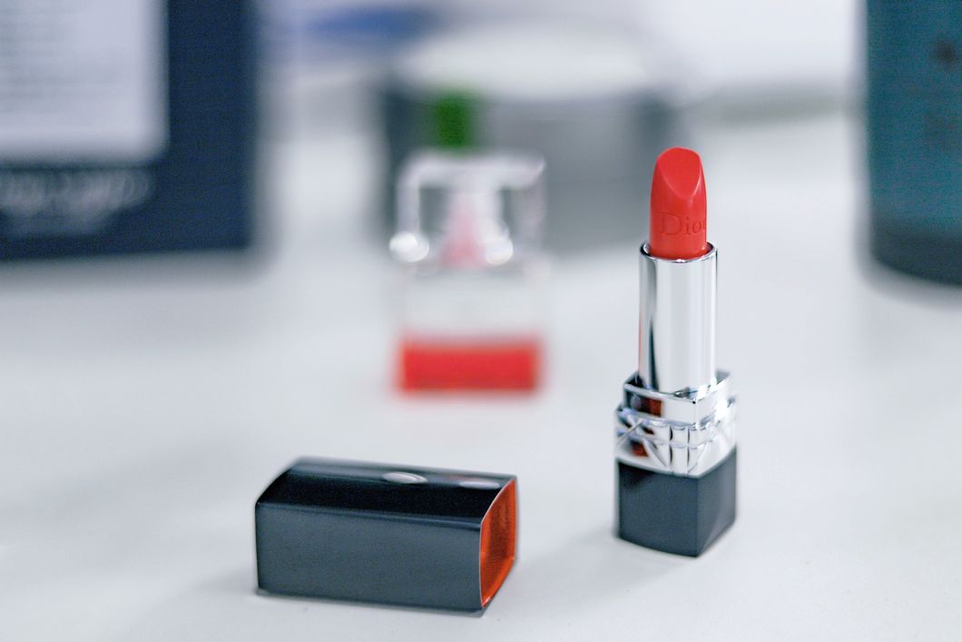 4 Reasons You Should Use Matte Lipsticks Instead Of Liquid
