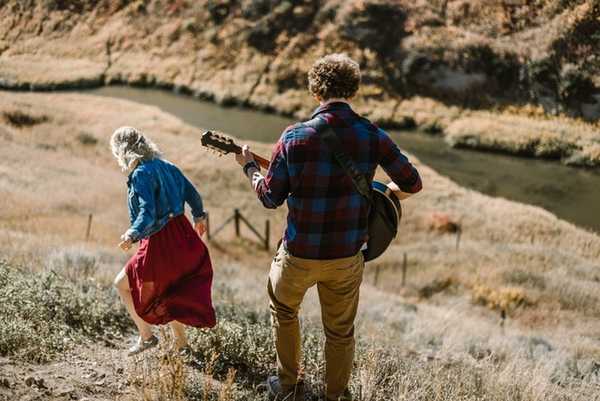 I Want To Find A Country Love Song Kind Of Love