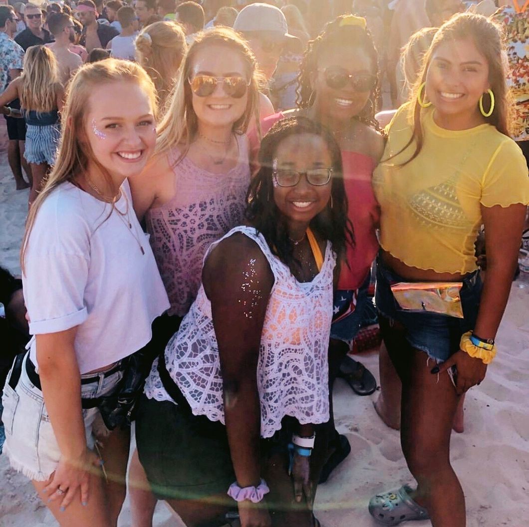 12 Things I Wish I Knew Before Going To Hangout Fest