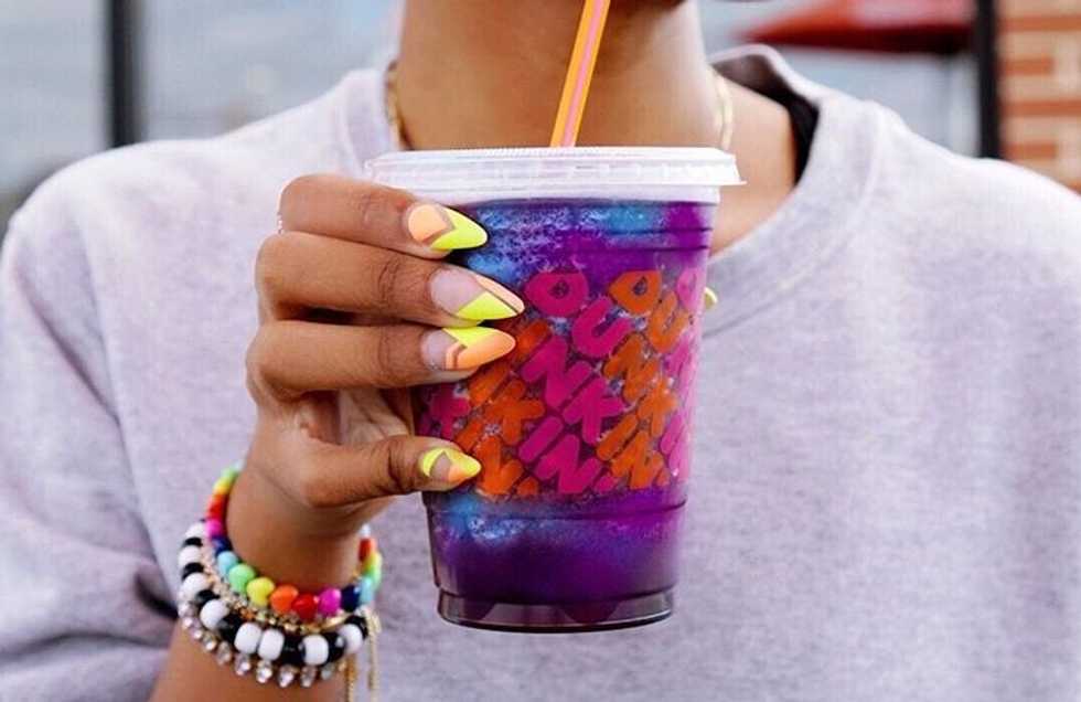 12 Reasons Why Dunkin' Donuts Is Better Than Starbucks