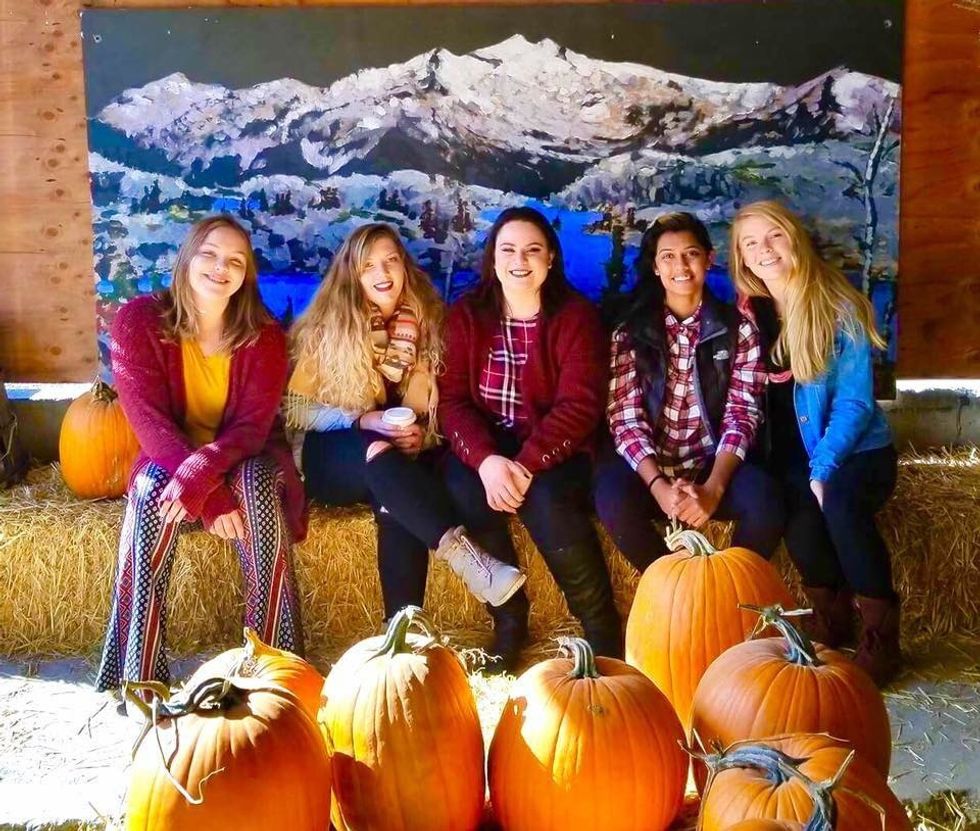 6 One-Liners I Tell My Roommate  On The Reg