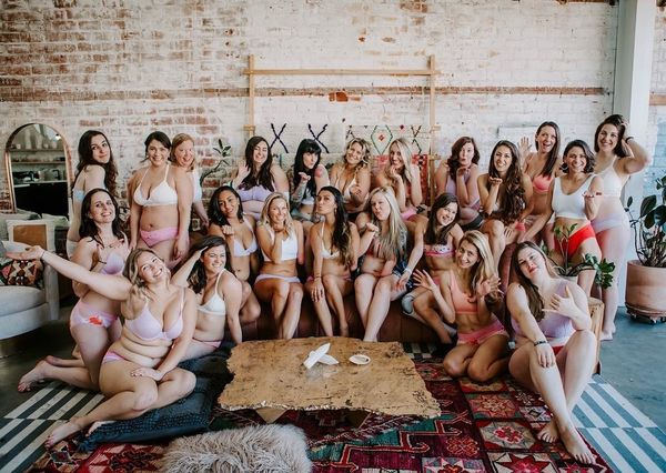 Everyone In This Generation Needs To Drop Victoria's Secret And Support Aerie