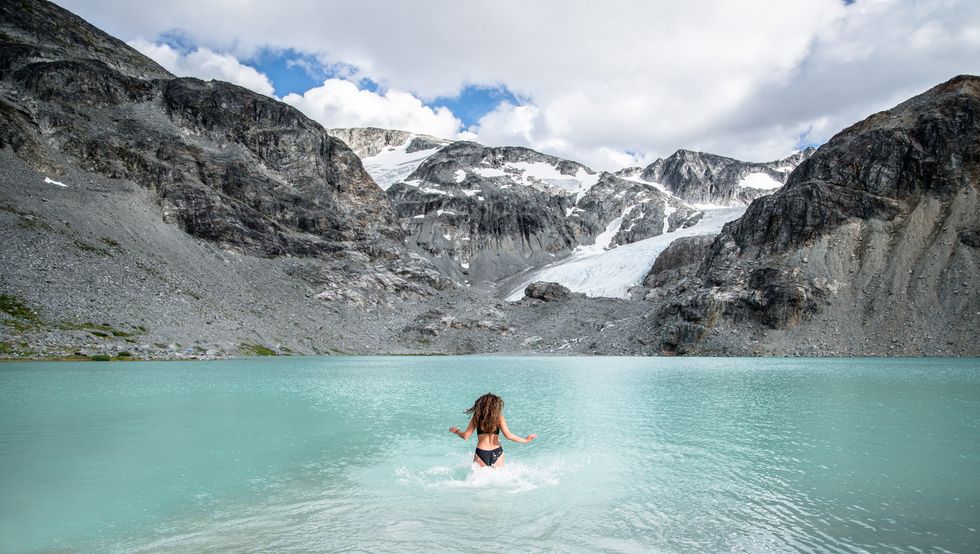 24 Tips For Young, Solo Travelers