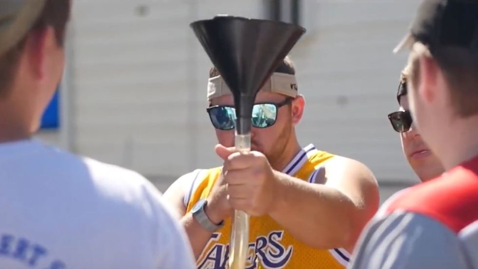 24 Things You'll Always Find In A Frat Boy's Apartment, House, Or Man Cave