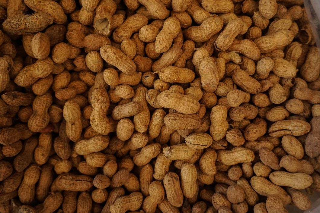 10 Struggles All People With Food Allergies Understand