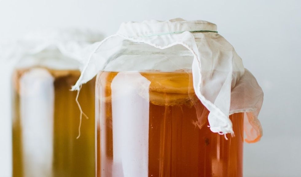 The Truth About Kombucha's Hype And Health Benefits