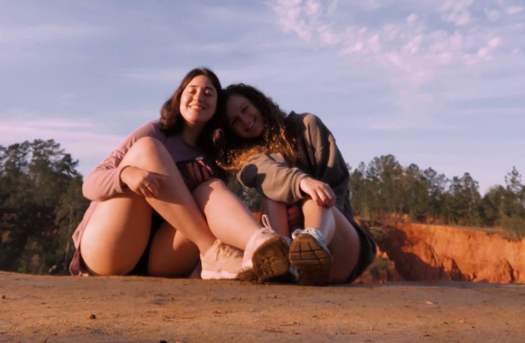 18 Texts All Best Friends Have Sent Some Form Of