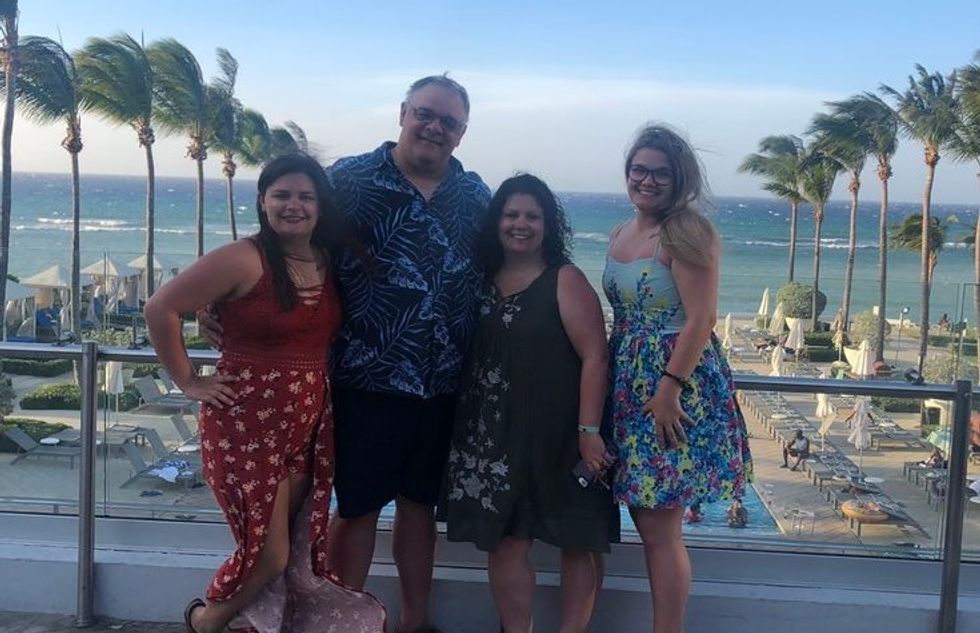 Don't Leave For Vacay Without These 11 Things