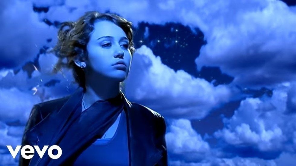 Miley Cyrus test post