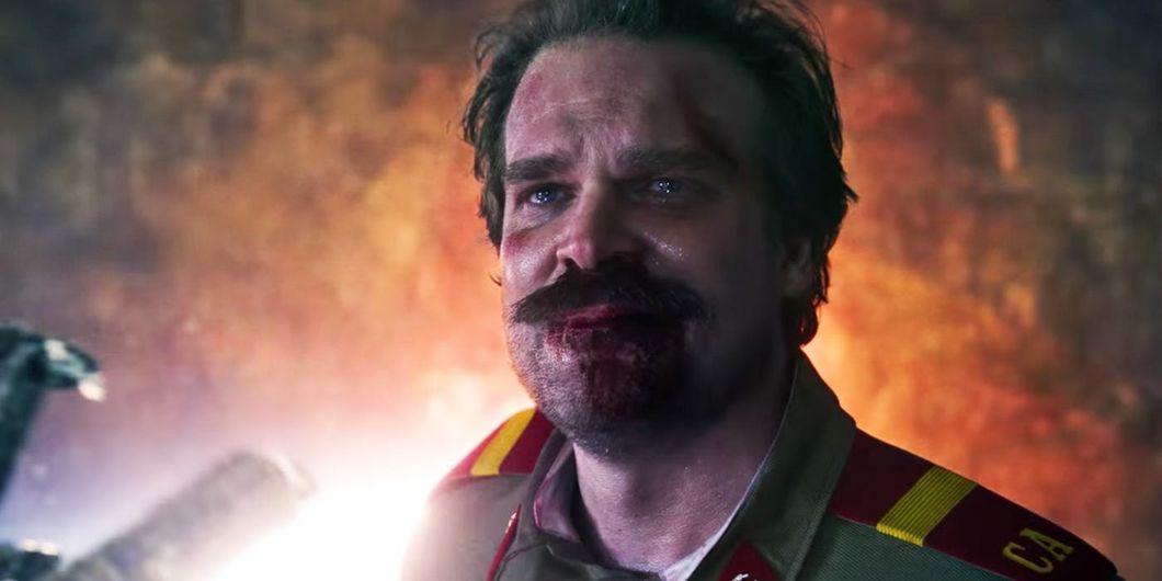 10 Hints That We Will Be Seeing Jim Hopper ALIVE In 'Stranger Things' Season 4