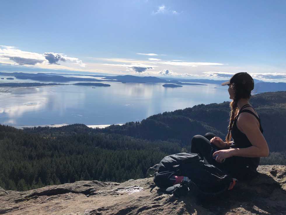 It's okay to be single in College.