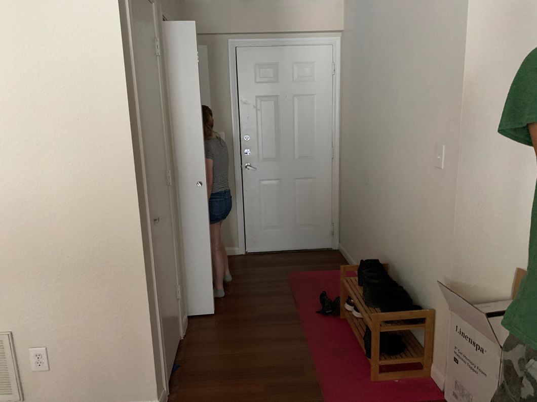 11 Differences Between Moving Into An Apartment Versus A Dorm
