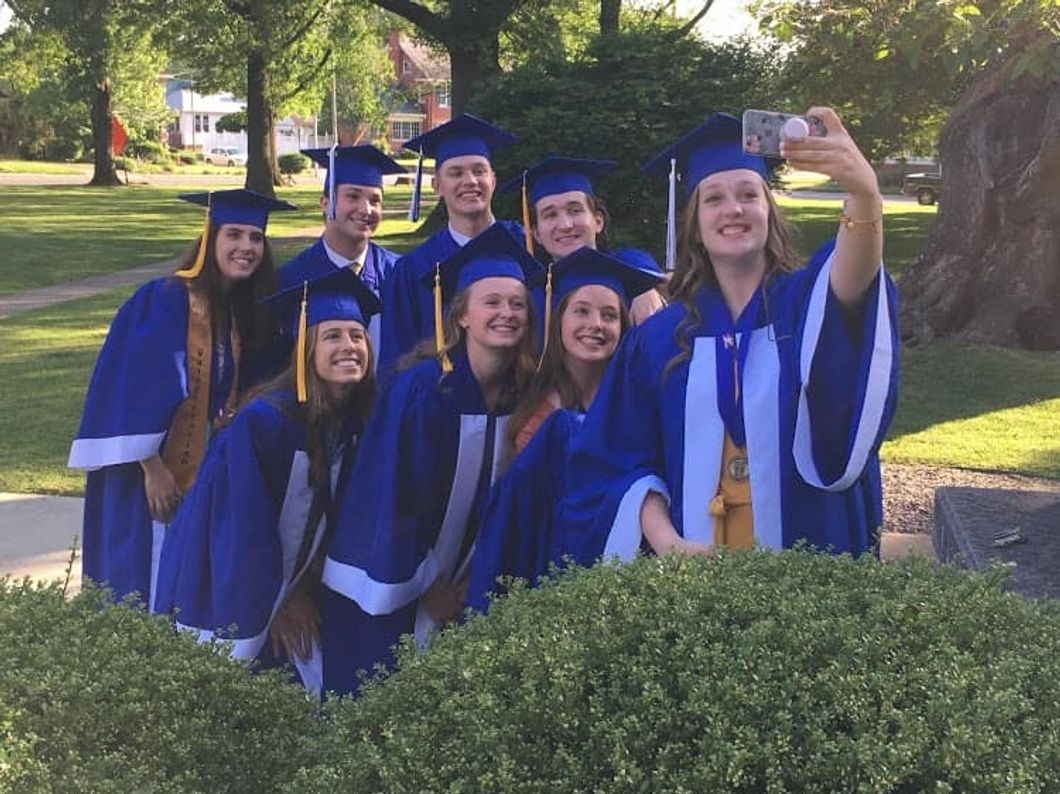 6 Helpful Tips That All Rising High School Seniors NEED To Know