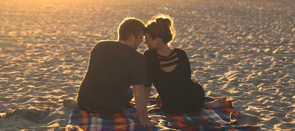 I Asked 31 People If They've Ghosted Someone, And They Revealed 9 Reasons For Doing So
