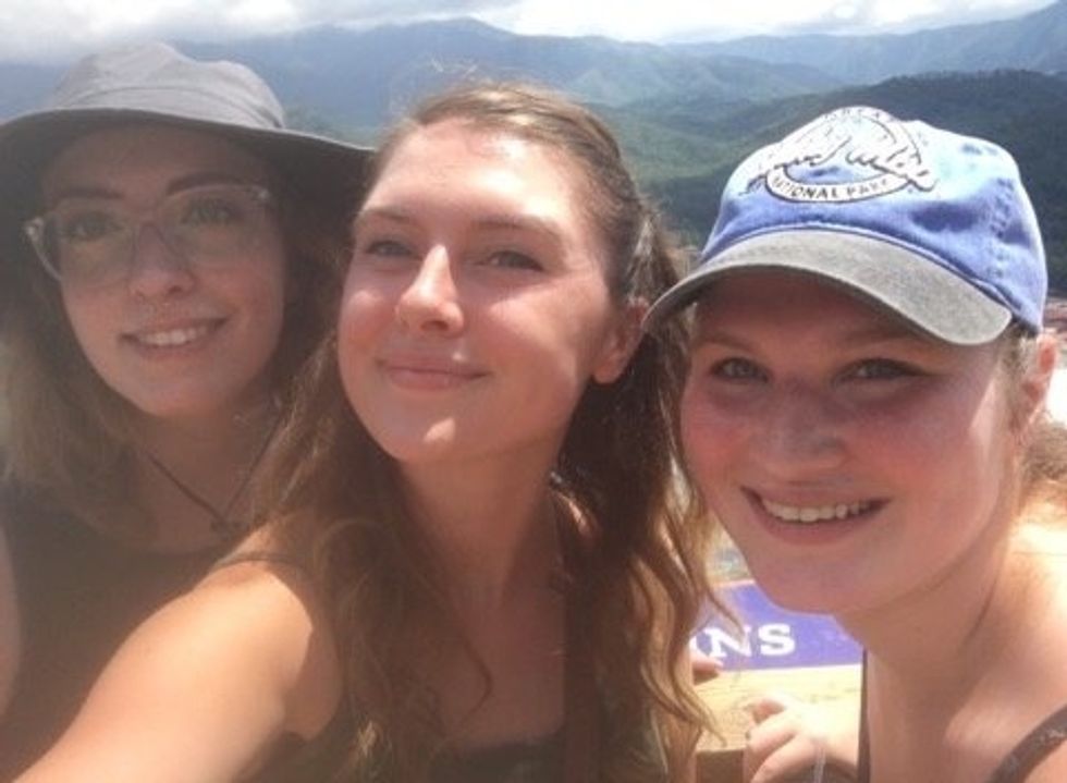 3 Types Of Friends Every Girl Should Be Traveling With In Her 20s