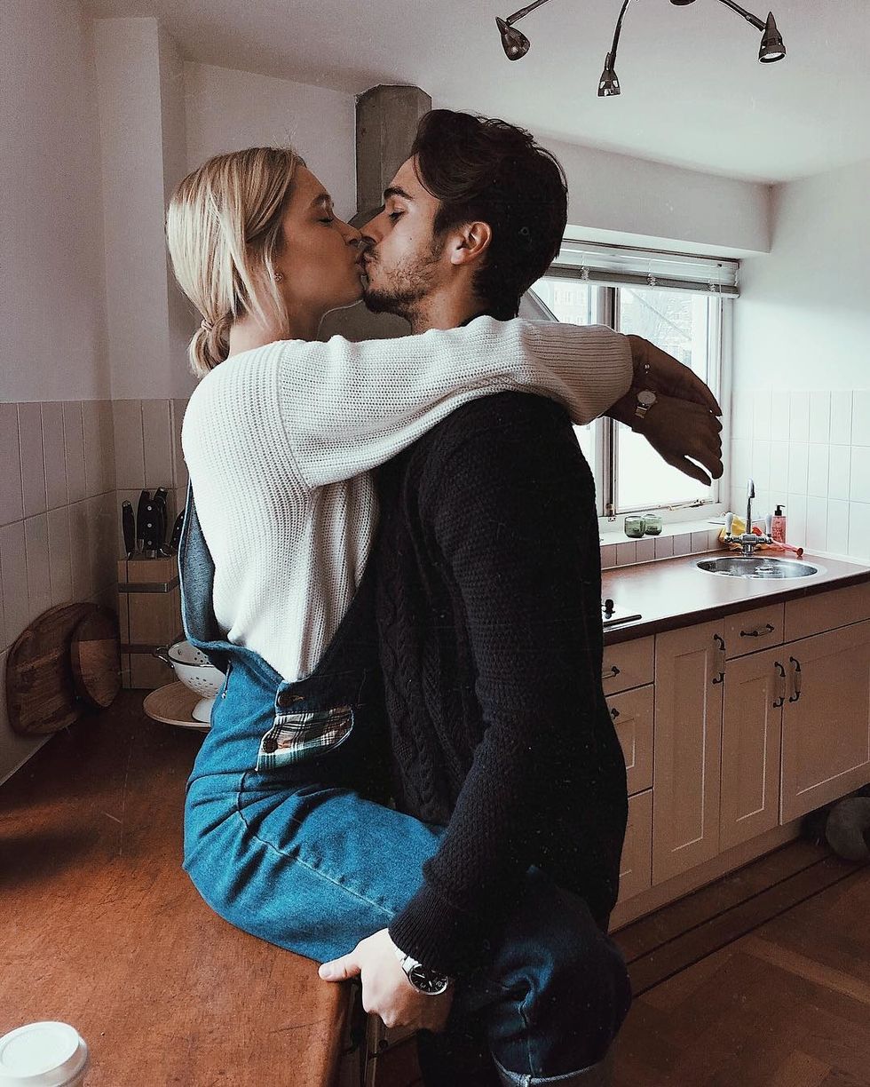 12 Songs To Listen To If You're Thinking About Texting Your Ex