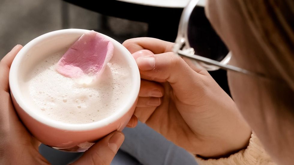 17 Things That Coffee Drinkers Know All Too Well About Staying Caffeinated