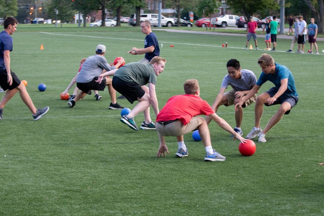 4 Fun Ways To Stay Active In College If You Aren't A Gym Rat Or Varsity Athlete