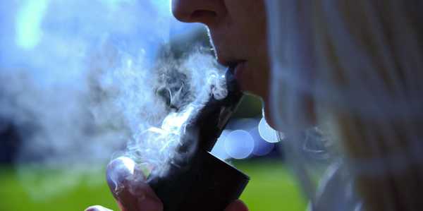 5 Simple Steps That Helped Me Quit Vaping — And It Was Easier Than I Thought It Would Be