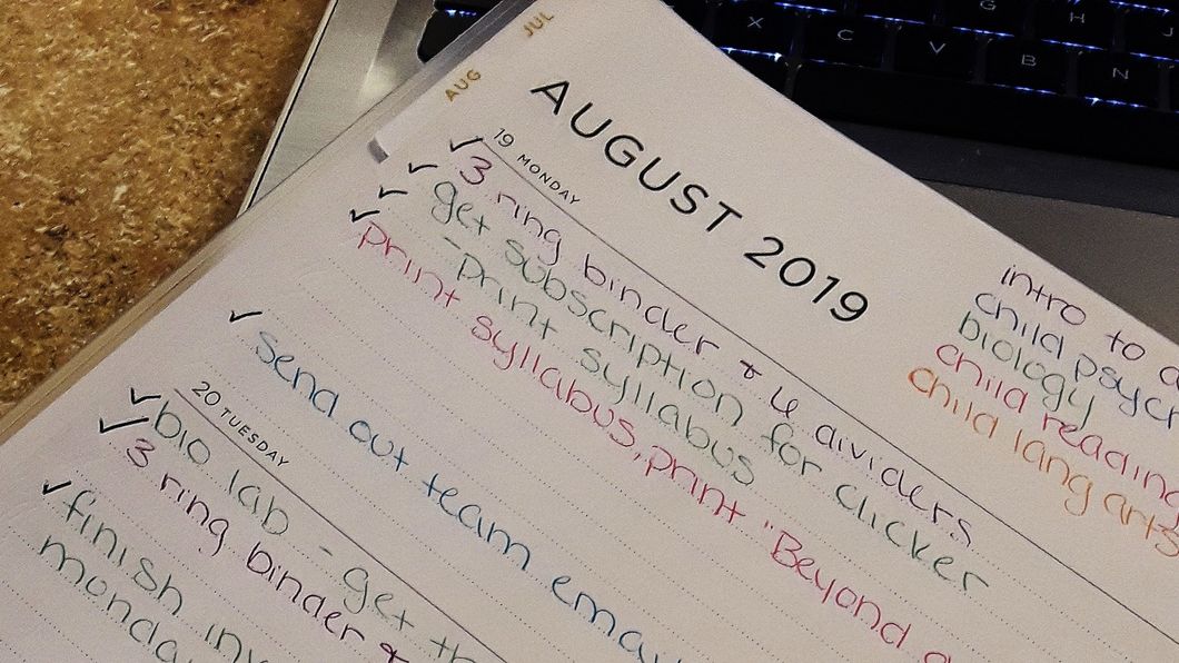 10 Pro Tips For Staying Organized During The Semester