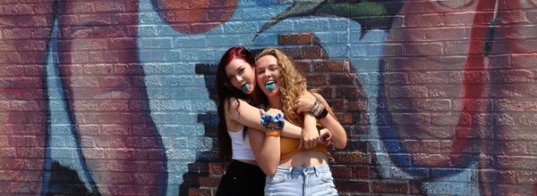 If Your Boyfriend Is Cutting You Off From Your Friends, Cut Him Out Of Your Life Immediately